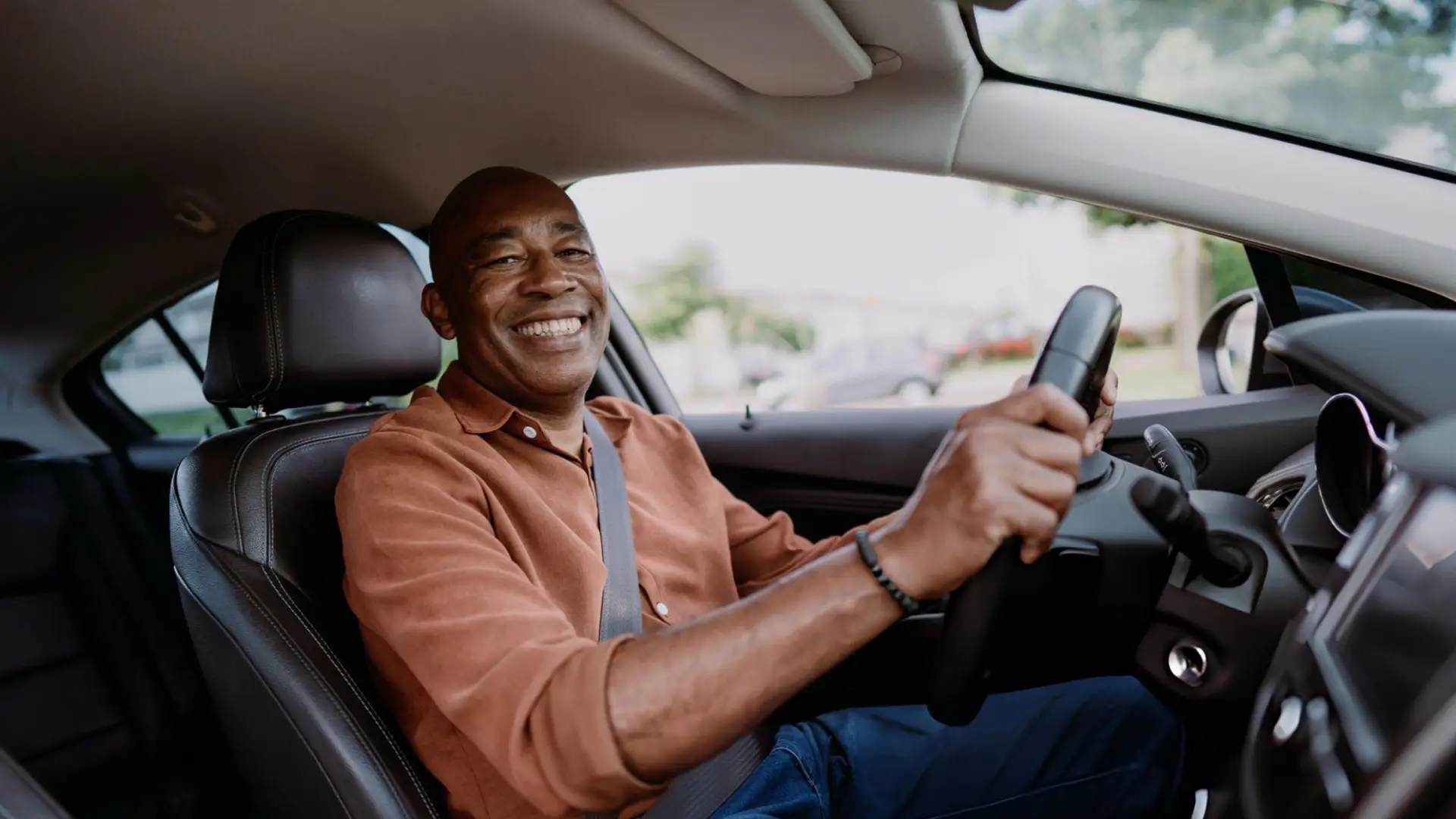 get accurate airport transfer prices in Uganda